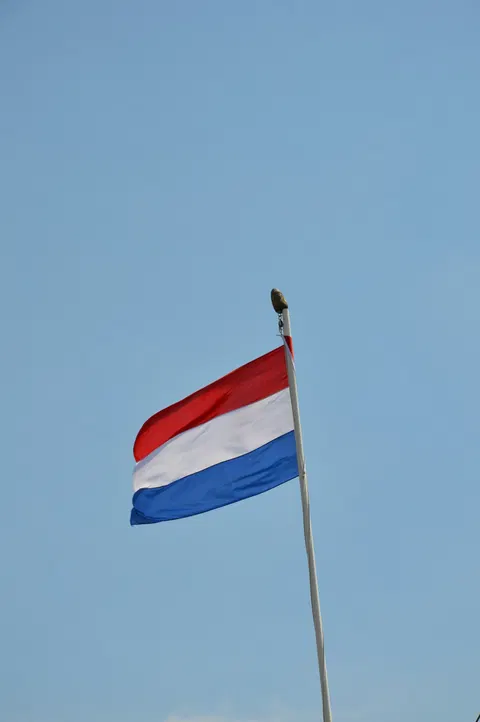 Egyptian, Dutch FMs discuss strengthening bilateral relations, regional developments