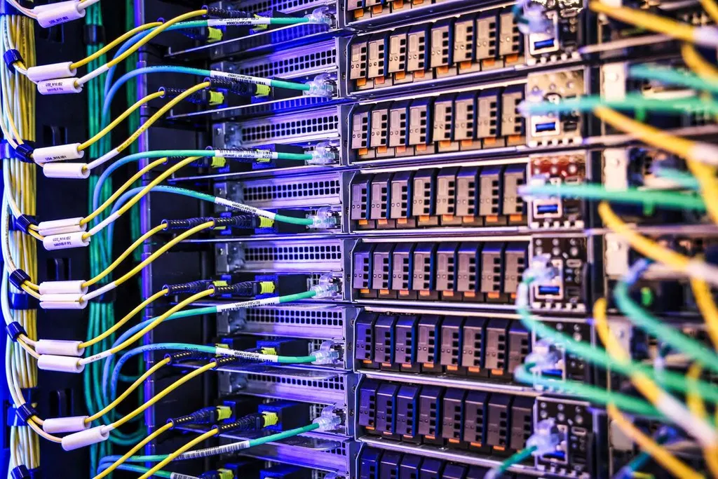 Finnish neocloud startup Verda raised $189M led by Emergence at a $1B+ valuation and aims to raise up to $1.5B in equity and debt in 2026 and up to $10B in 2027 (Paula Doenecke/Bloomberg)