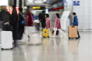 Sources: China expands its foreign travel restrictions to include the direct relatives, such as spouses and children, of certain key AI and chip executives (Bloomberg)