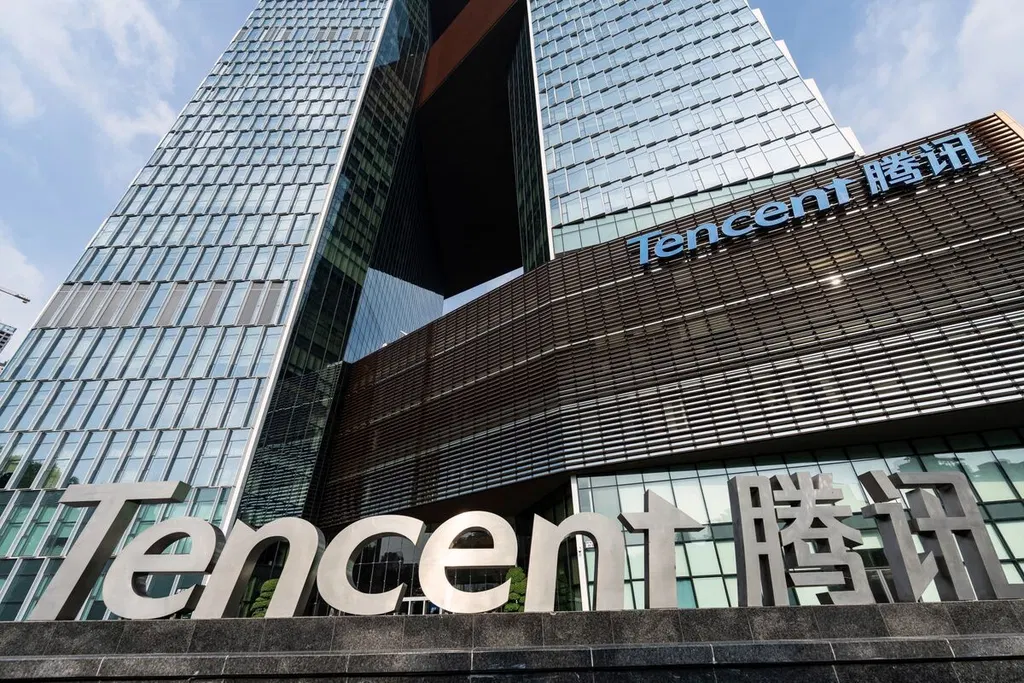 Tencent launches TenPayGo, a payment app for foreign visitors to China that lets them pay tens of millions of merchants via Visa, Mastercard, and Apple Pay (Bloomberg)