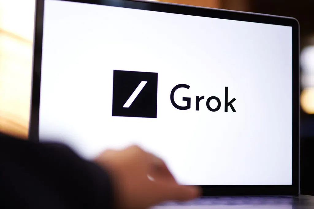 Sources: in a London presentation, SpaceXAI says Grok Bot hit 418,000 users as of September 14, up 24% from the week prior; SpaceXAI launched it in mid-August (Edward Ludlow/Bloomberg)