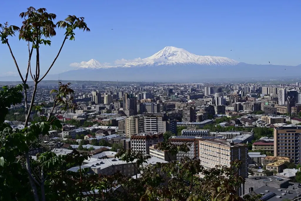 US startup Firebird is building a 300MW data center in Armenia, set to host 70K+ Nvidia chips by 2027; sources: Trump pledged Nvidia export approvals to Armenia (Mackenzie Hawkins/Bloomberg)