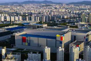 Samsung reports preliminary Q3 operating profit up 782% YoY to ~$80.1B, vs. ~$81.2B est., and revenue up 127% to ~$145.7B, lower than expected (Yoolim Lee/Bloomberg)