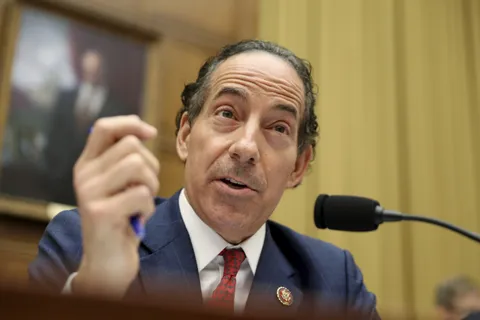 Dems Plan Trump Probes if They Retake House