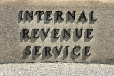 Do the Ultra-Wealthy Pay Their Fair Share in Taxes?