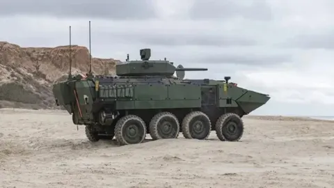 Amphibious Combat Vehicles Equipped With Cannons