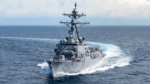 House Wants Funding for a Second Arleigh Burke Destroyer in Next FY