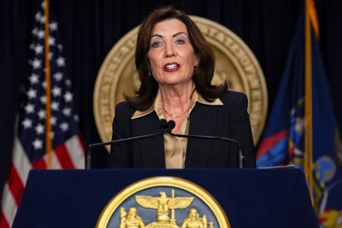 Hochul Is Letting Mamdani Borrow His Way Back to 1975