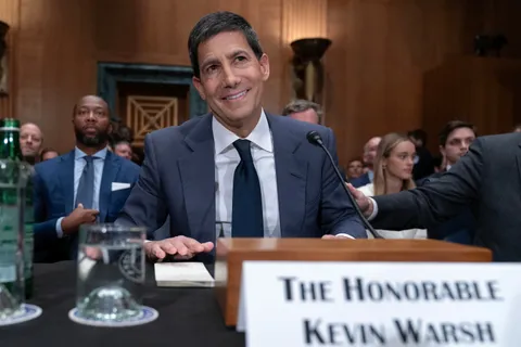 Fed Board Members: Stay In Your Seats