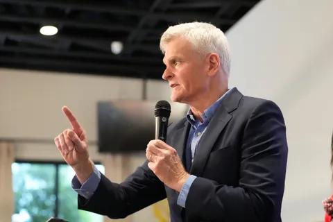 Senate Advances War Powers Res. After GOP's Cassidy Switches Sides