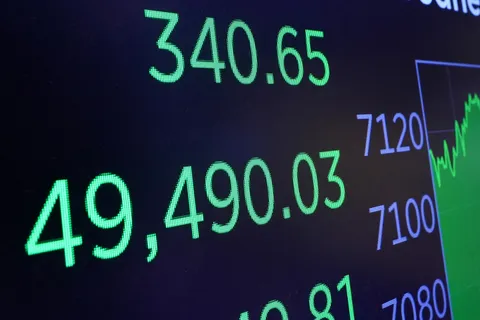 The Bond Market Has Disconnected From Stocks