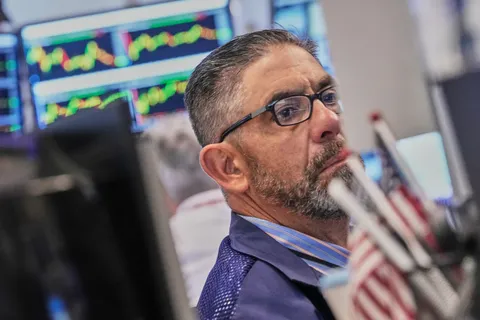 Crowded Trades Are Not Always Bubbles