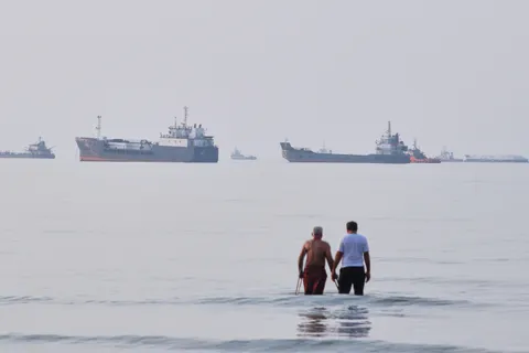 The Chokepoint Risk