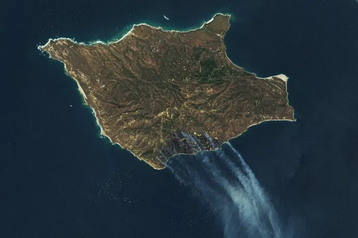 Fire Chars Santa Rosa Island