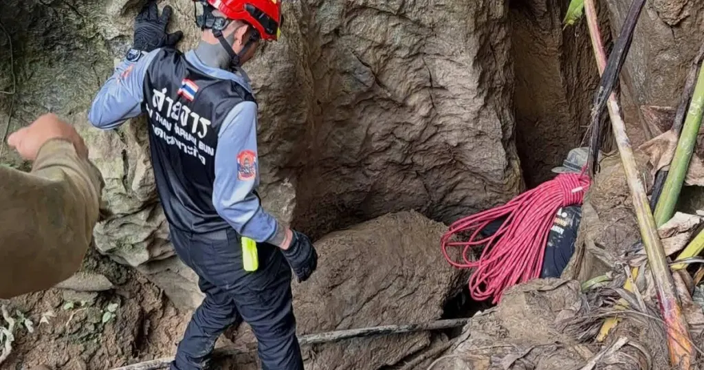 Experts from Thai rescue join efforts to save 7 trapped in Laos cave