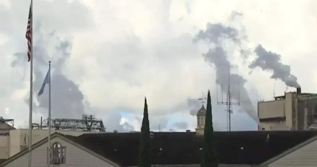 Chemical tank implodes in Washington state, authorities report deaths