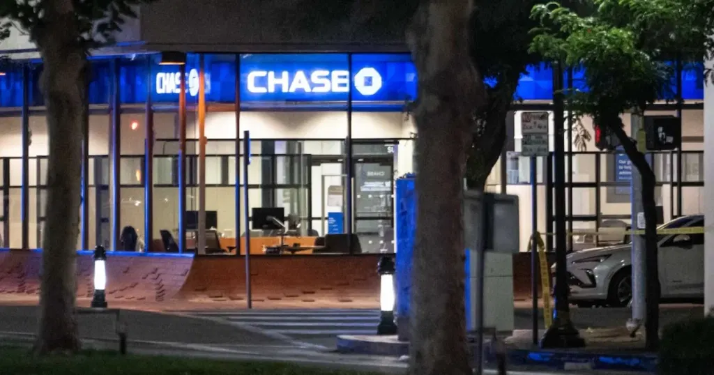 Man with apparent bomb barricaded with hostages inside Southern California bank