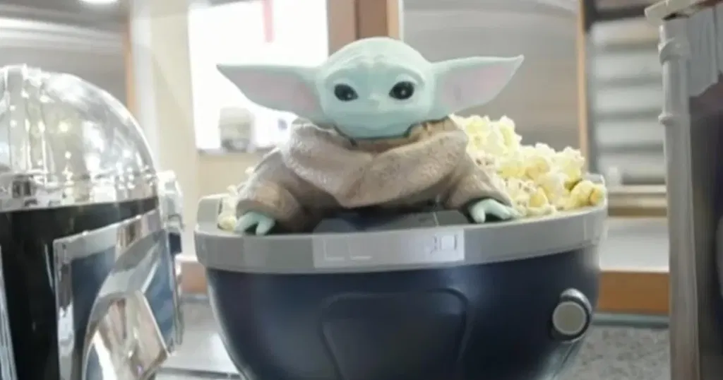 Movie theaters making big bucks from themed popcorn buckets