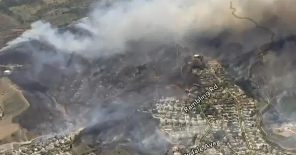 Simi Valley wildfire prompts evacuations in California