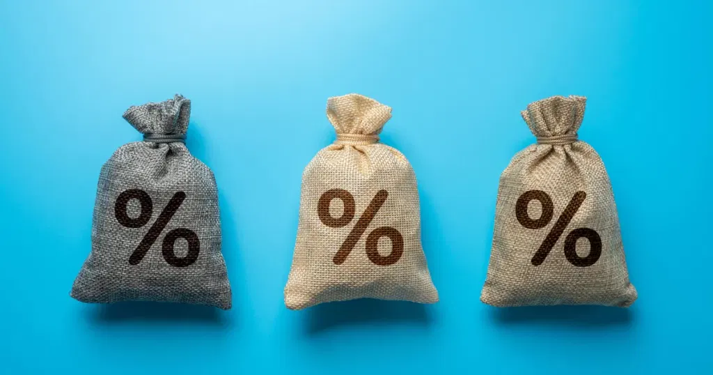 $7,500 CD vs. $7,500 high-yield savings account vs. $7,500 money market account: Which will earn more now?