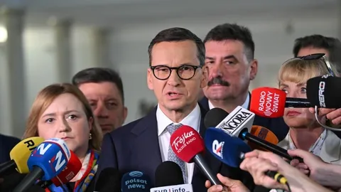 Law and Justice Suffers Split Ahead of Poland’s 2027 Election