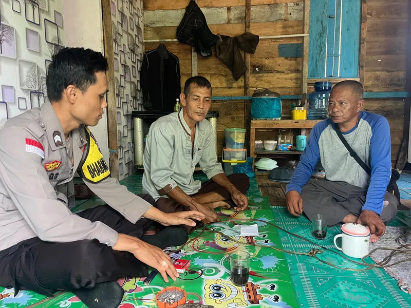 Lewat DDS, Bhabinkamtibmas Ranai Kota Bangun Kedekatan dengan Warga