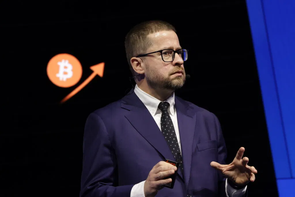 Czech Central Bank Chief Backs Bitcoin as 1% Reserve Slice in ‘Conservative but Innovative’ Strategy