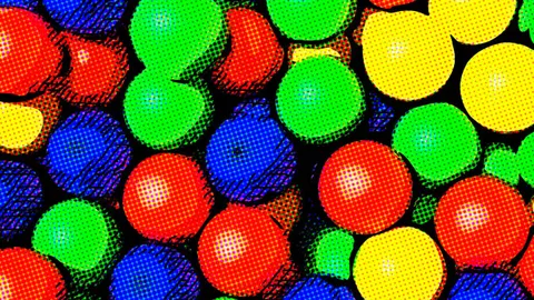 Mazeball kept my sanity intact through a boring phone call