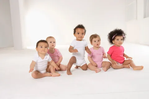 UK Births drop for fourth straight year as costs and dread pile up
