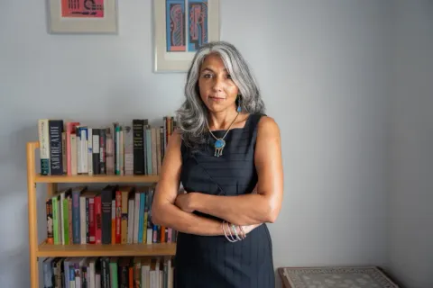 English professor, fired for assigning "political" short story, sues South Florida State College