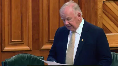 Canadian politician mindlessly reads AI-generated speech, prompt and all