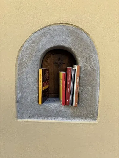 Book Corners is a growing map of places to leave or grab a free book