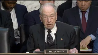 Iowa Senator Chuck Grassley, 93, doesn't want his replacement chosen by a Democratic governor