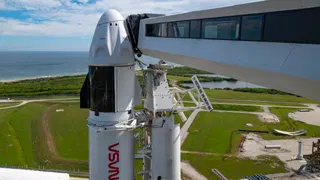NASA has a Dragon dilemma, and there appear to be no good answers