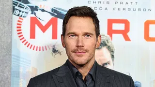  Chris Pratt, 47, shares the 5-move dumbbell circuit he uses to build full-body fitness — here’s what happened when I tried it 