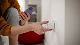  Amazon is still selling fake ‘energy-saving’ plugs that pose a serious fire risk, a year after promising to remove them 