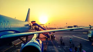  Scammers pose as airline customer support to help with your complaints and then steal your credit card info 