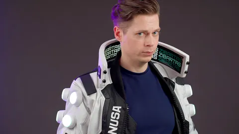 Cosplayer creates a real-life Cyberpunk 2077 jacket, complete with a flexible OLED collar that you can actually game on