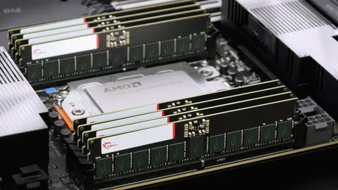  Former Samsung boss predicts the memory crisis could be over in the second half of next year thanks to a 'surge' in Chinese capacity 