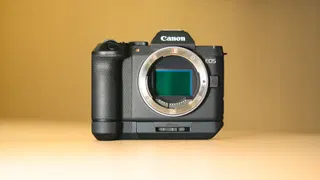  The Canon EOS R8 II isn’t the retro camera fans expected — the full-frame upgrade has a ‘modern twist’ that’s giving me strong Nikon and Sony vibes 
