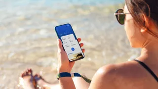  My phone kept overheating at the beach — here’s how I fixed it (and prevented permanent damage) 