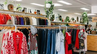  I use Google's AI to thrift for my big family — these are the 5 features that actually save me money 