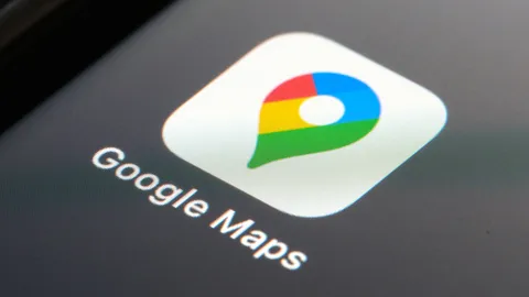  Google Maps is finally getting a speedometer on Android Auto, and it's about time — my ancient GPS system could do this 20 years ago 