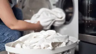  I stopped my white towels and linens from turning yellow using this simple bleach rule 