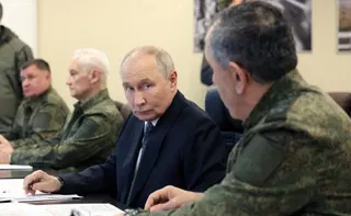  Russia's uncrewed robot tank fails during debut military display in front of President Putin 