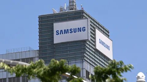  Samsung chip workers vote to accept $340,000 average bonus, ending months-long strike threat — resentment over deal has slowed down Samsung foundry division 