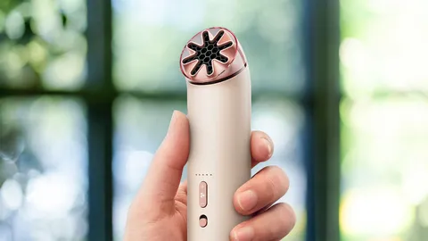 I got a first look at Dyson’s HushJet Mini Cool fan in the middle of a heatwave — it could be a breakaway summer hit