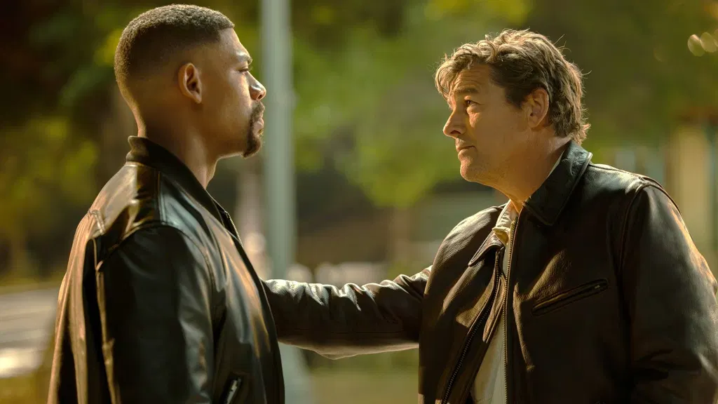 Kyle Chandler and Aaron Pierre shed light on 'Lanterns' after stunning finale: 'I had to gently wipe away a tear'