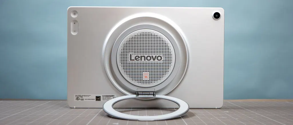 I used this Android tablet for three weeks — and its giant speaker has spoiled me