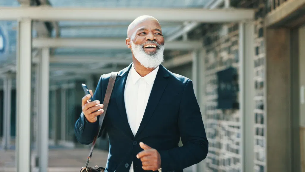 I asked ChatGPT and Gemini for life advice after 40 — and these 7 lessons changed how I think about aging